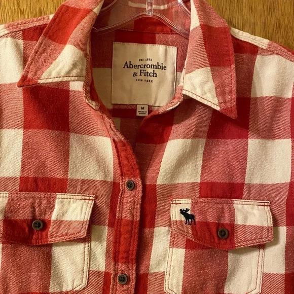 Abercrombie & Fitch Women’s Button Up Shirt Size M - Picture 3 of 3